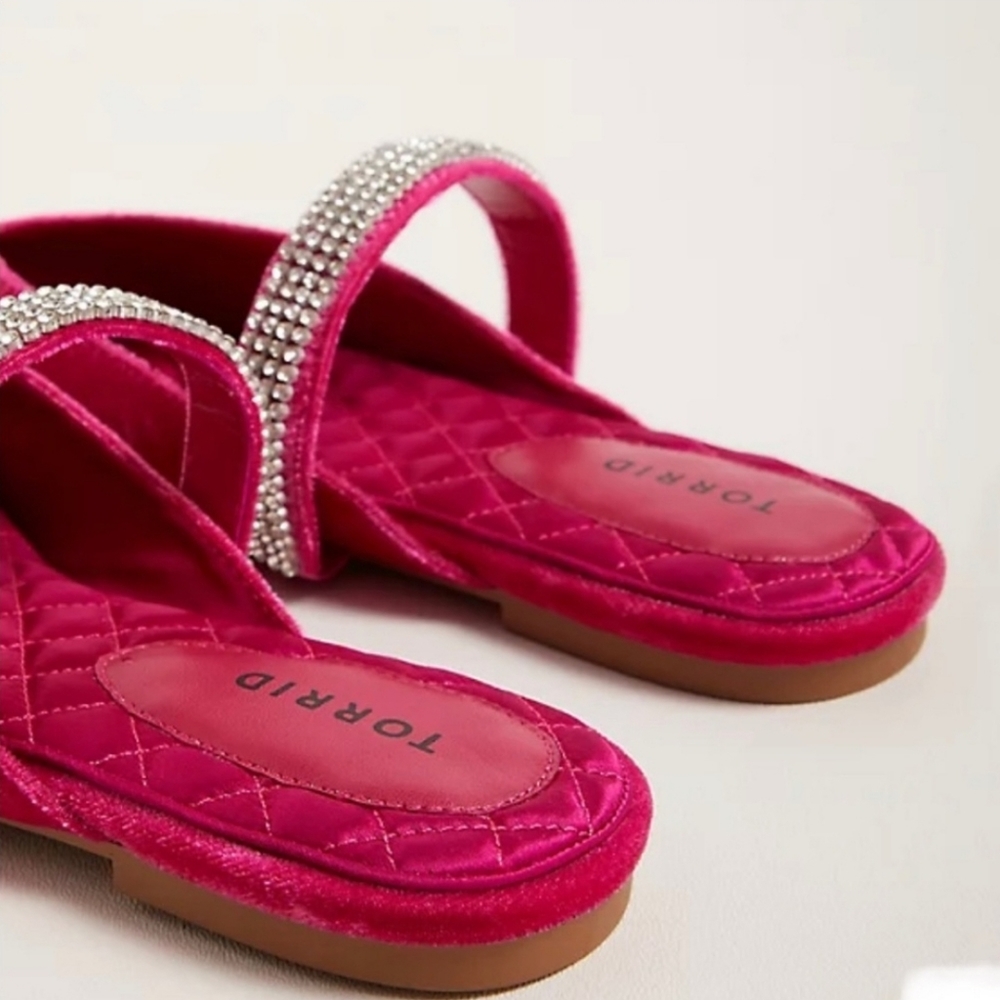 RHINESTONE FLAT - FUCHSIA VELVET (WW) - Picture 2 of 4